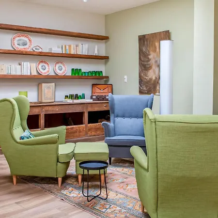 Gorgeous In With Garden Holiday home *
